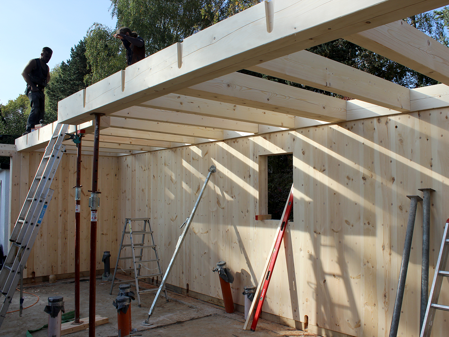 spreeplan-gesund-bauen-wochenendhaus-am-see-holzkonstruktion-in-mecklenburg-vorpommern-aufbau